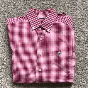 Vineyard vines red button up